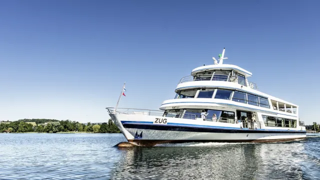Bild Schiff (Foto: Webpage Zuger Schifffahrt) Bild Schiff (Foto: Webpage Zuger Schifffahrt)