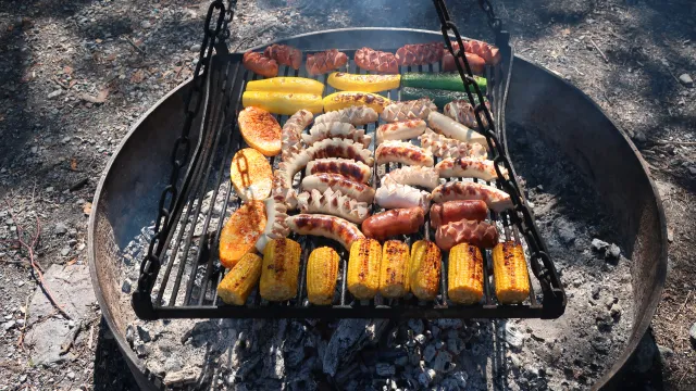 Grill (Foto: KG Küsnacht) Grill (Foto: KG Küsnacht)