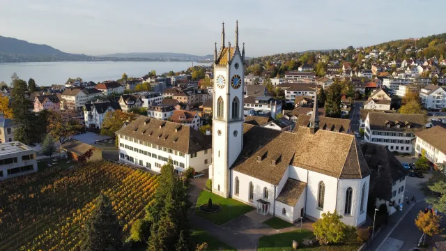 ref. Kirche Küsnacht (Foto: KG Küsnacht) ref. Kirche Küsnacht (Foto: KG Küsnacht)